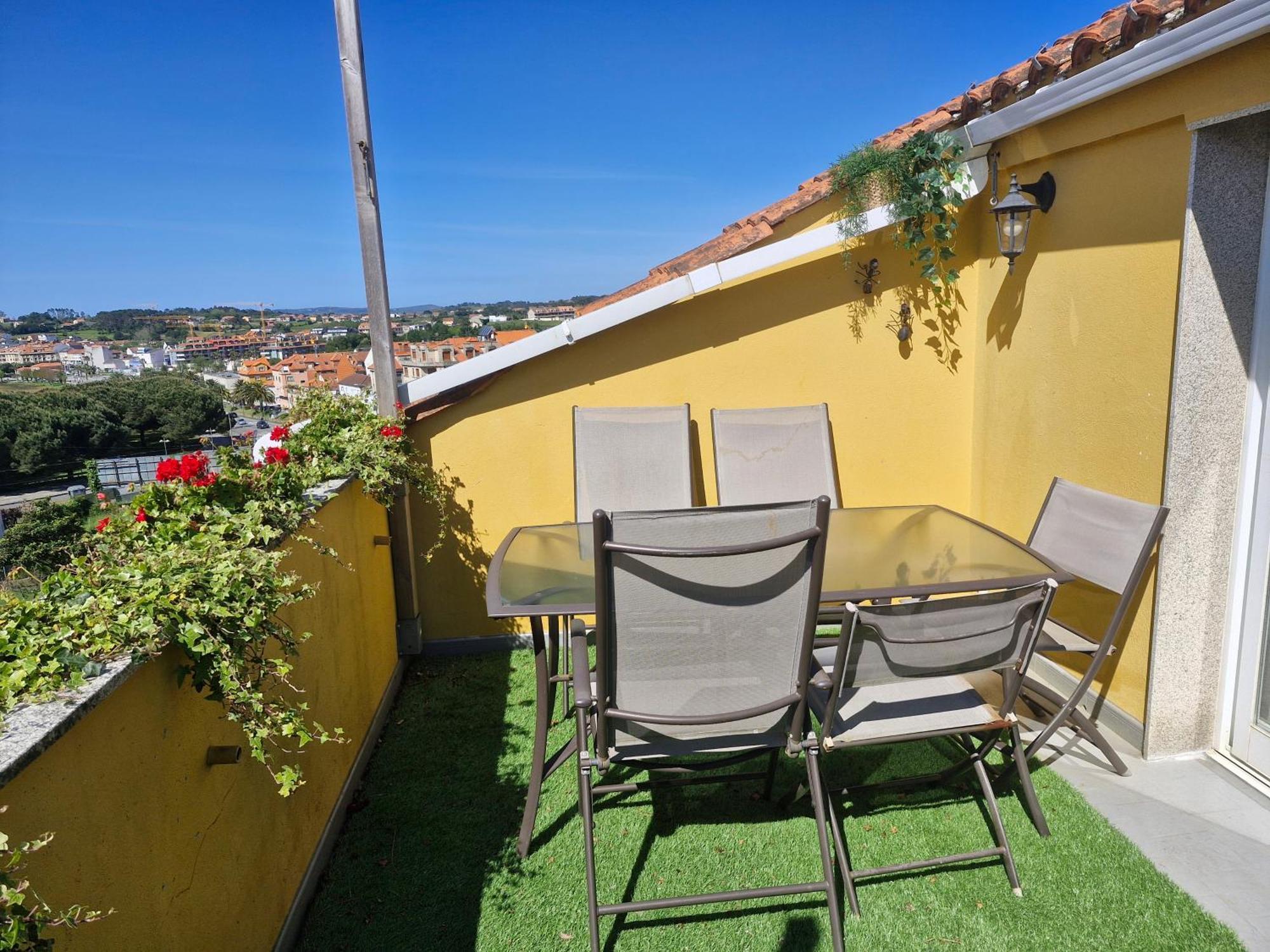 Bonito Apartamento En La Playa Санхенхо Экстерьер фото